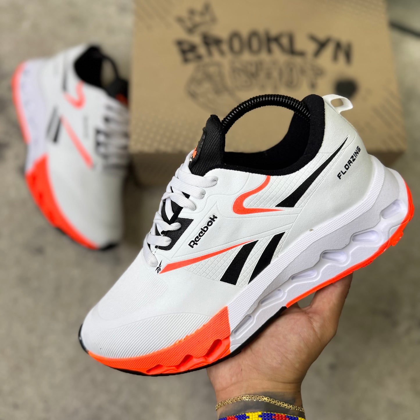REEBOK FLOAZING