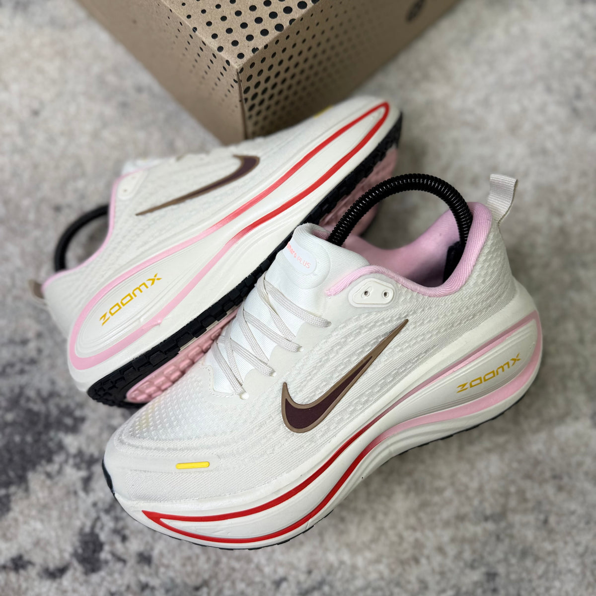 NIKE VOMERO PLUS - BEIGE (AAA)