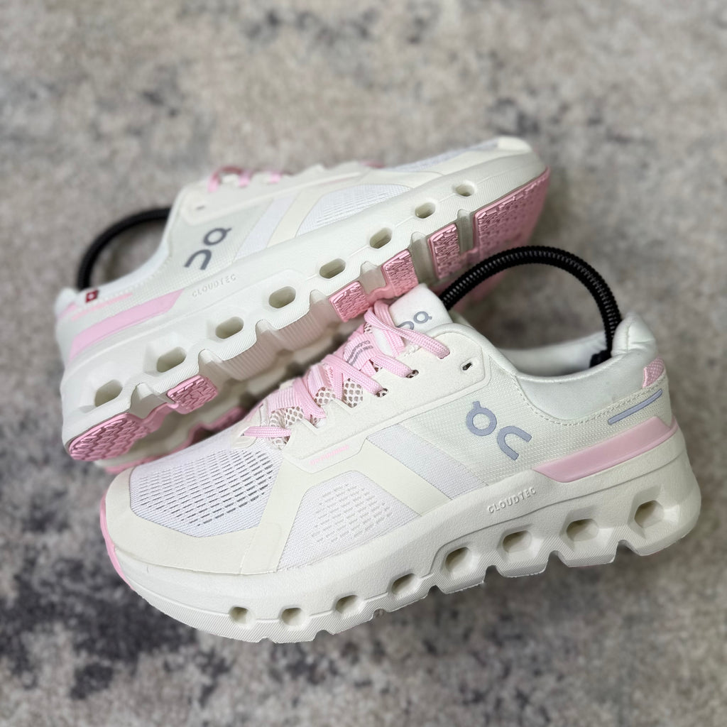 ON CLOUDRUNNER - ROSA (AAA)