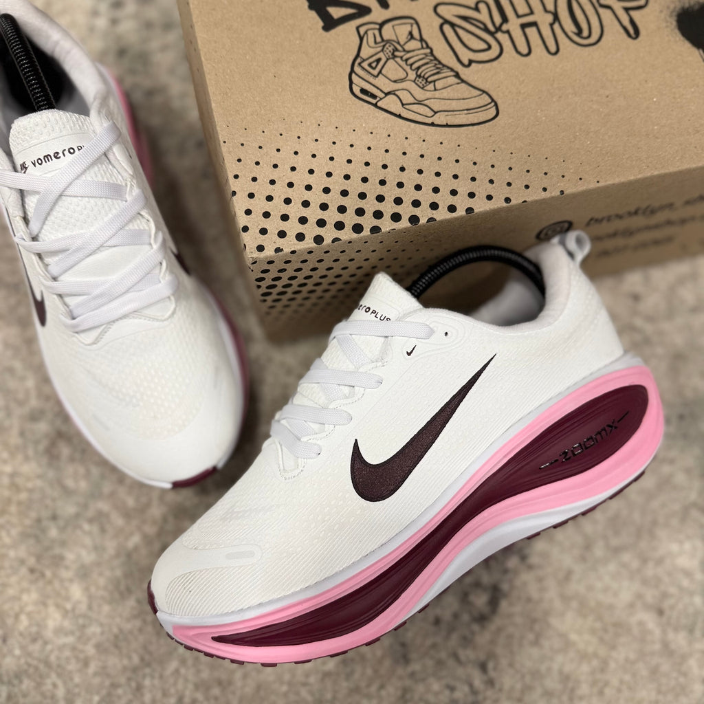 NIKE VOMERO PLUS - DAMA