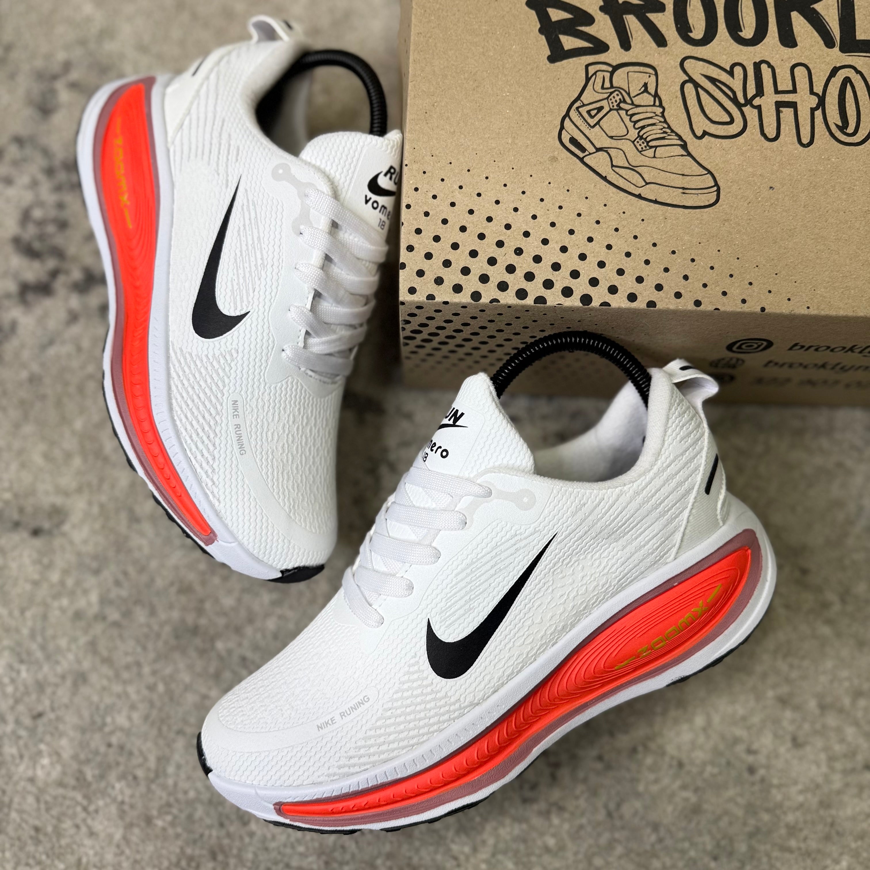 NIKE VOMERO 18 - BLANCO NARANJA
