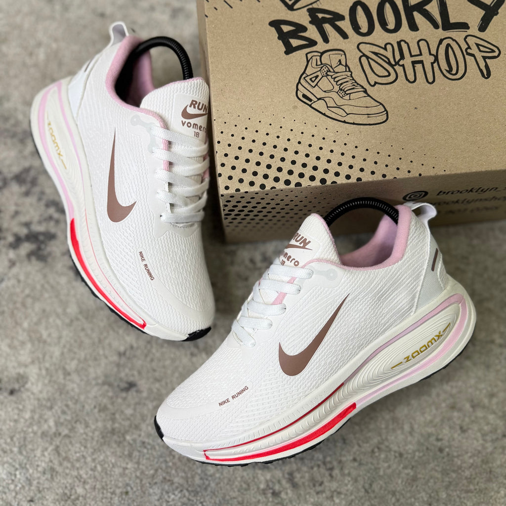 NIKE VOMERO 18 - BEIGE