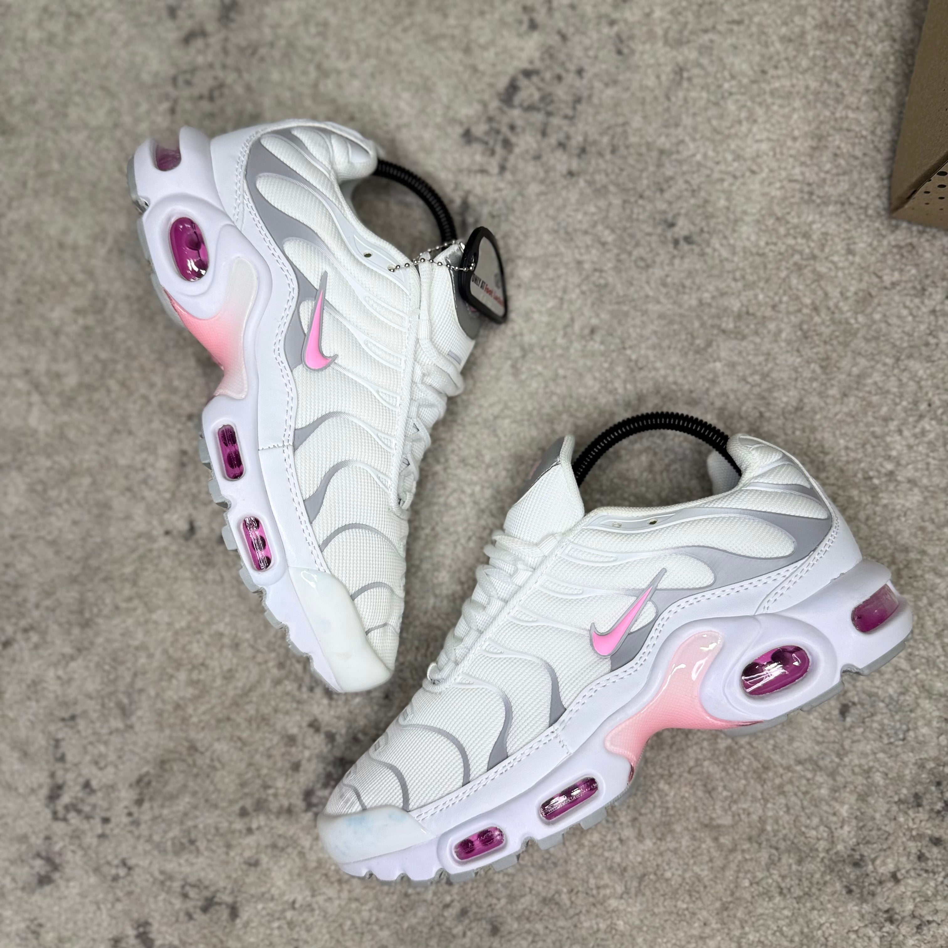 NIKE TN - PINK RISE (AAA)
