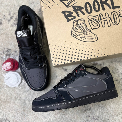 JORDAN 1 LOW - TRAVIS SCOTT