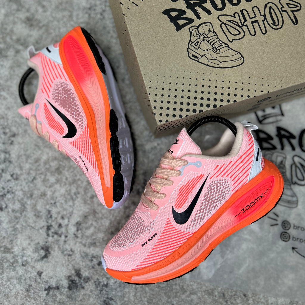 NIKE VOMERO 18 - DAMA