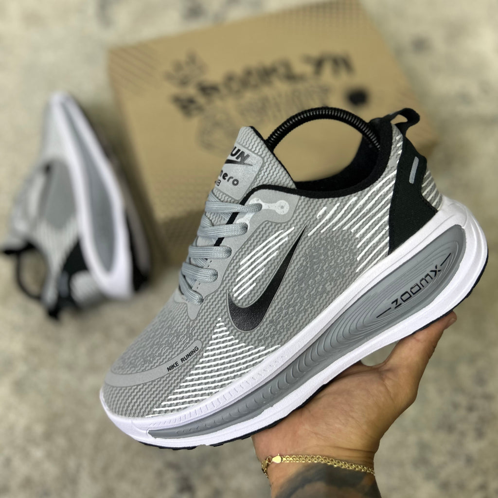 NIKE VOMERO 18 - UNISEX
