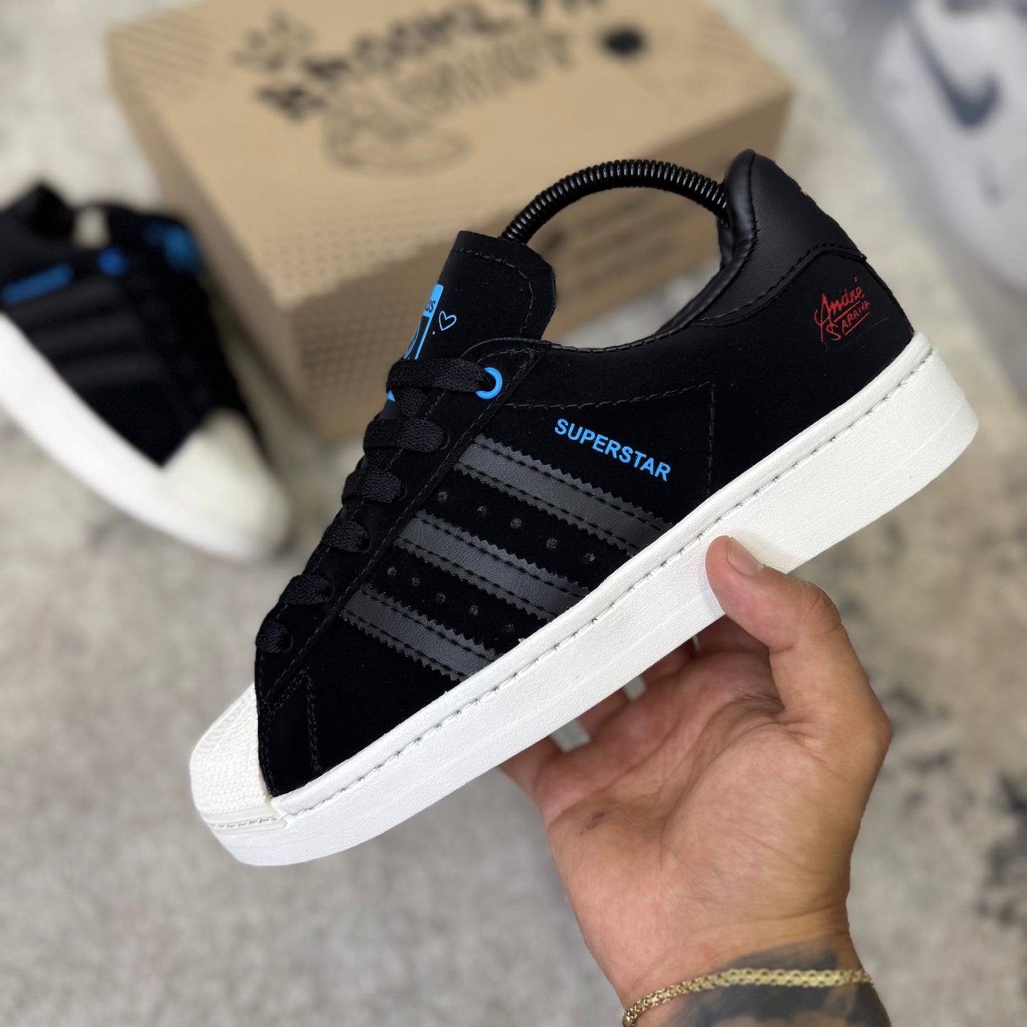 ADIDAS SUPERSTAR