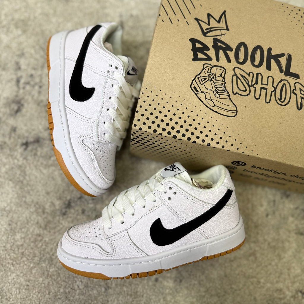 NIKE SB DUNK
