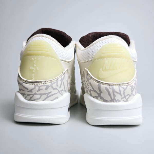 AIR JORDAN TRAVIS