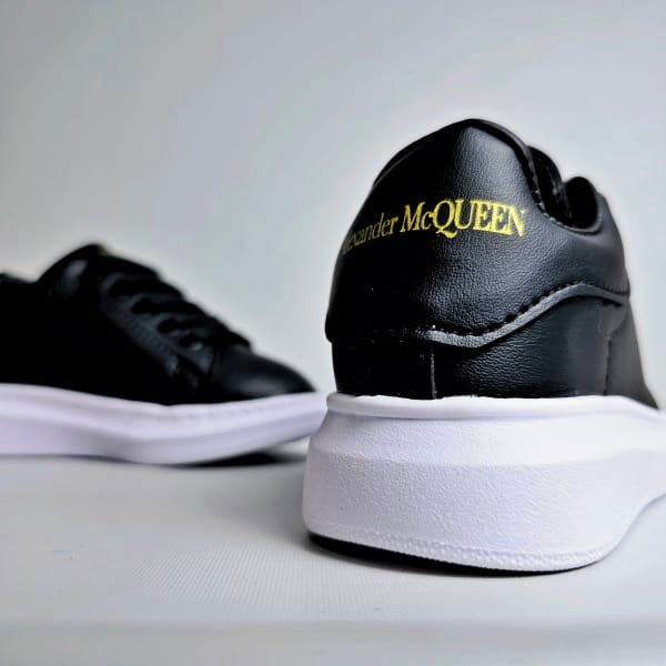 ALEXANDER MCQUEEN