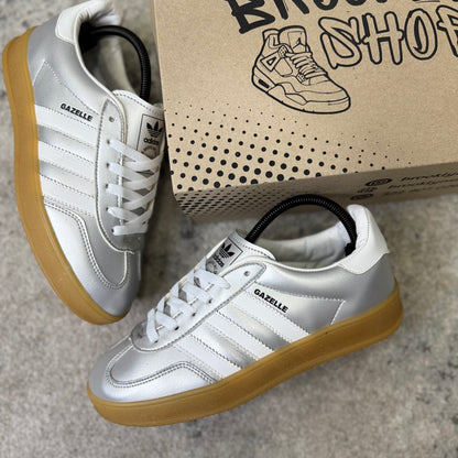ADIDAS GAZELLE - PLATINO