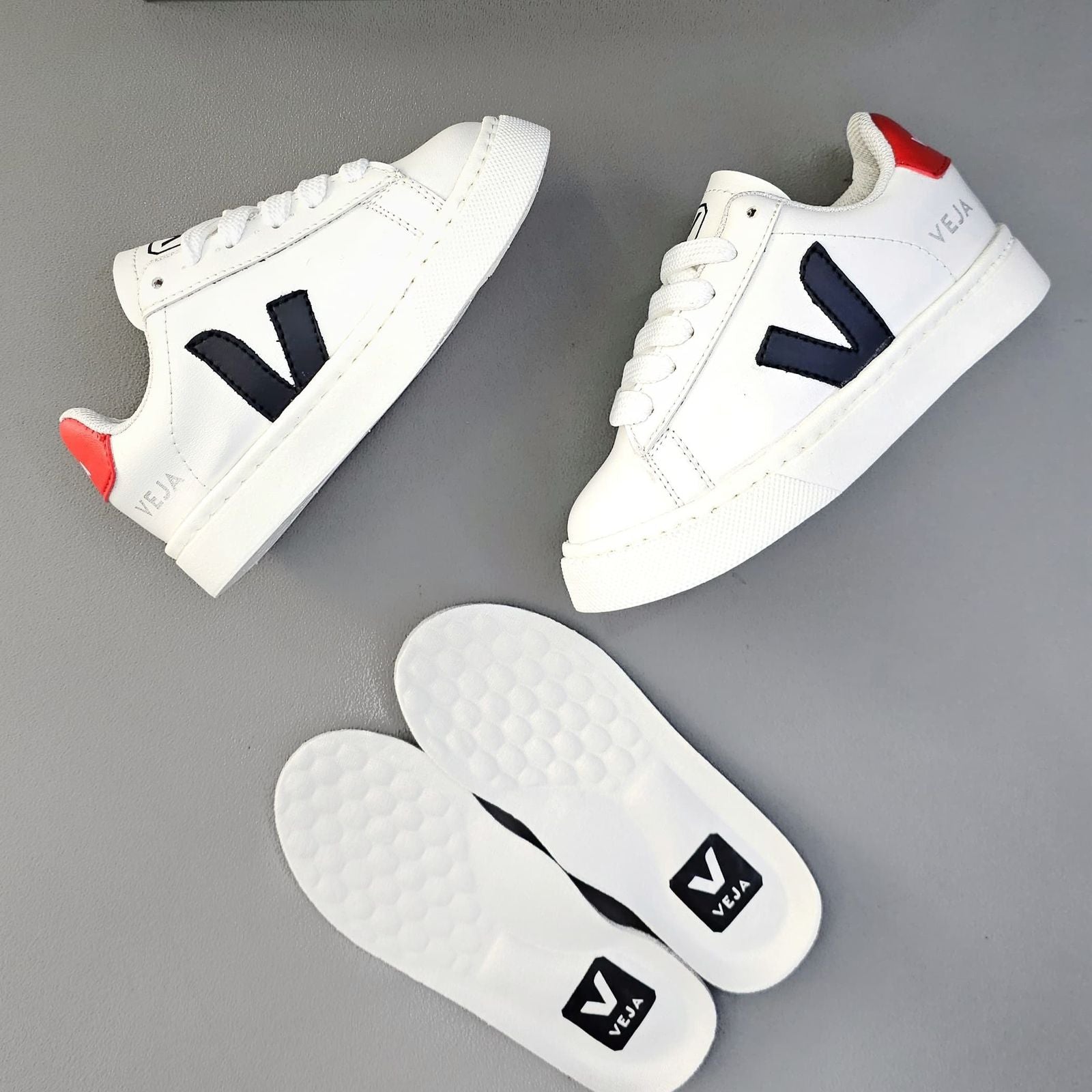 VEJA CLASIC