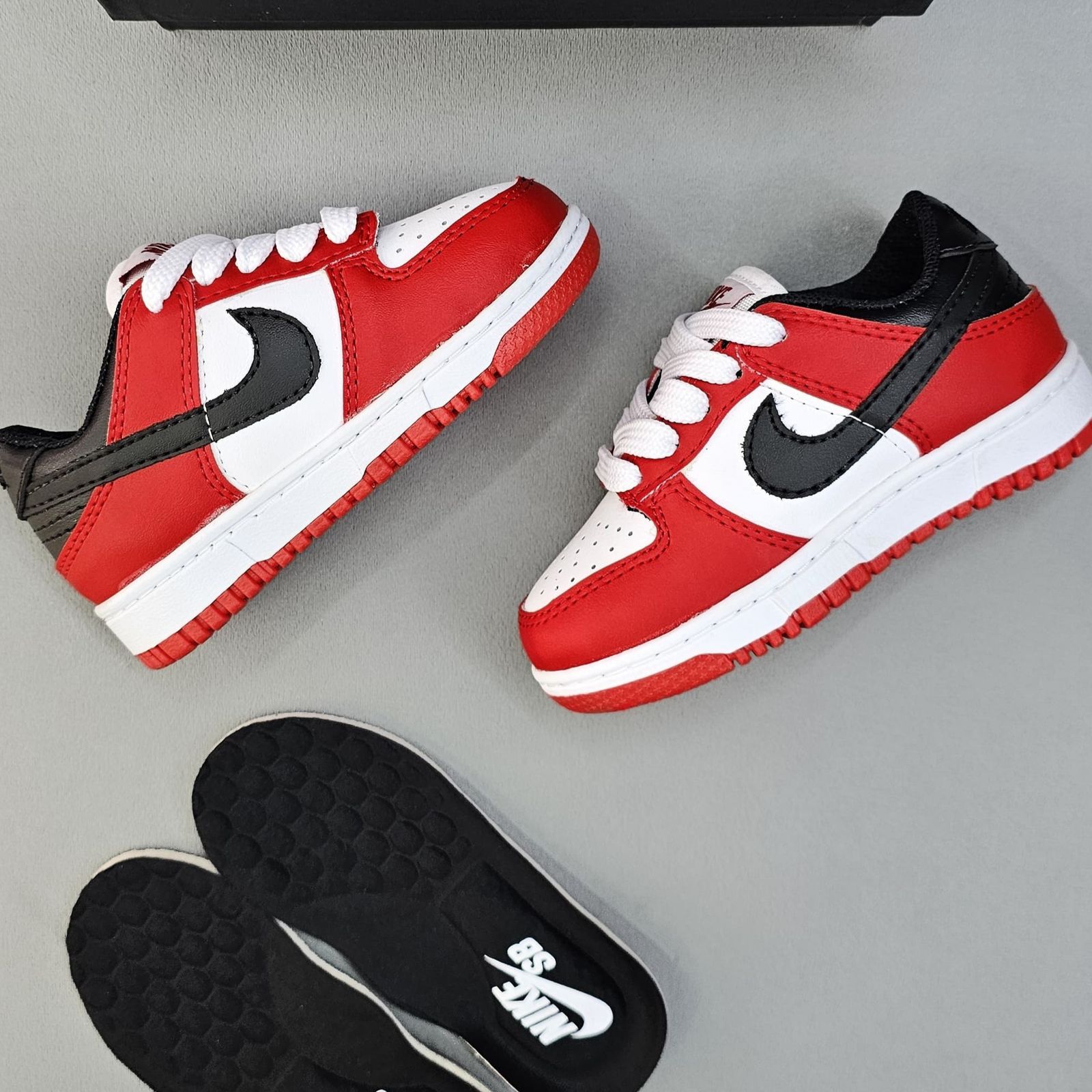 NIKE SB DUNK