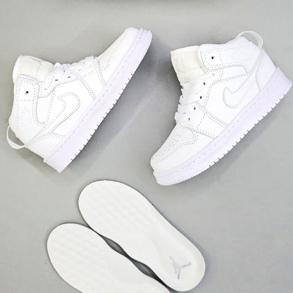 BOTA JORDAN RETRO 1