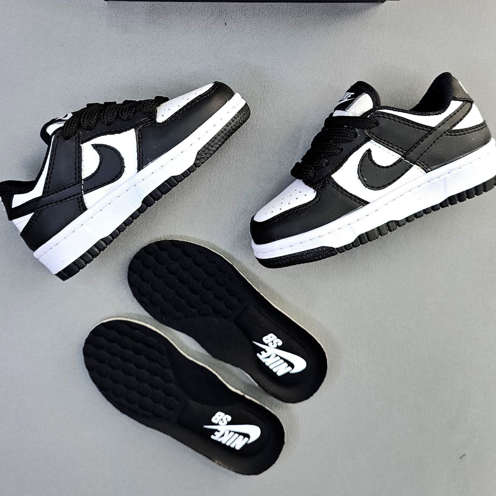 NIKE SB DUNK