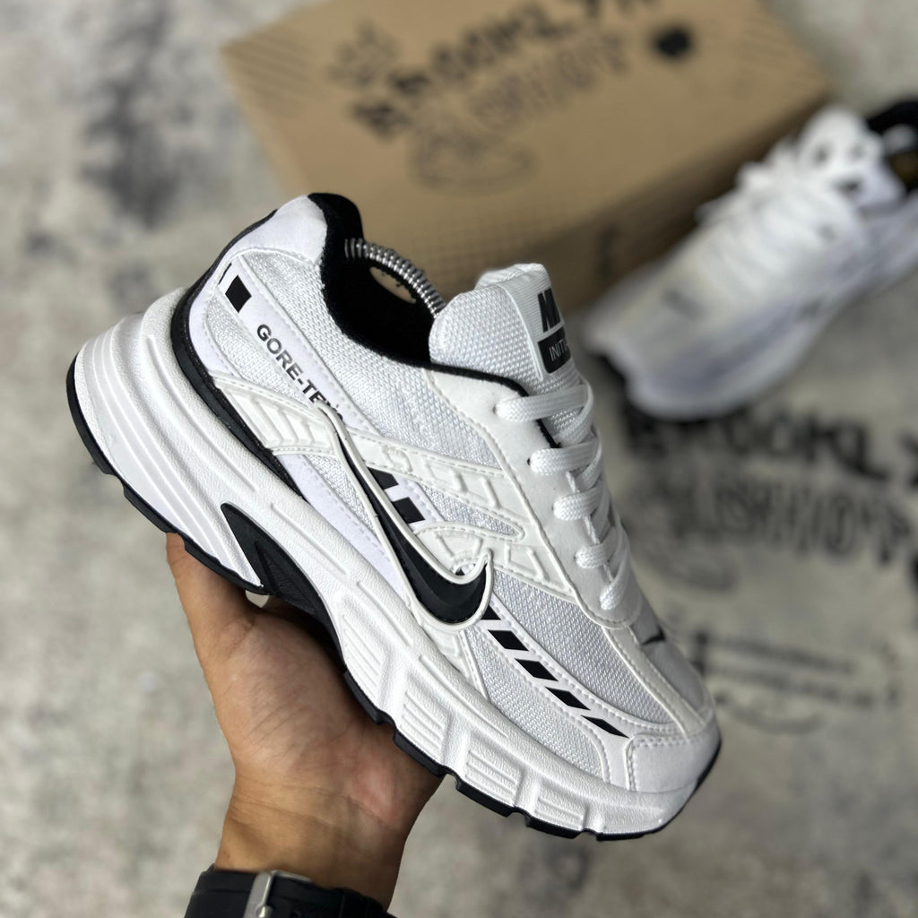 NIKE INTIANATOR - ADULTOS