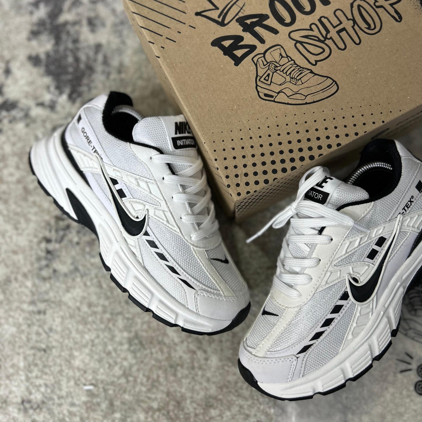 NIKE INTIANATOR - ADULTOS