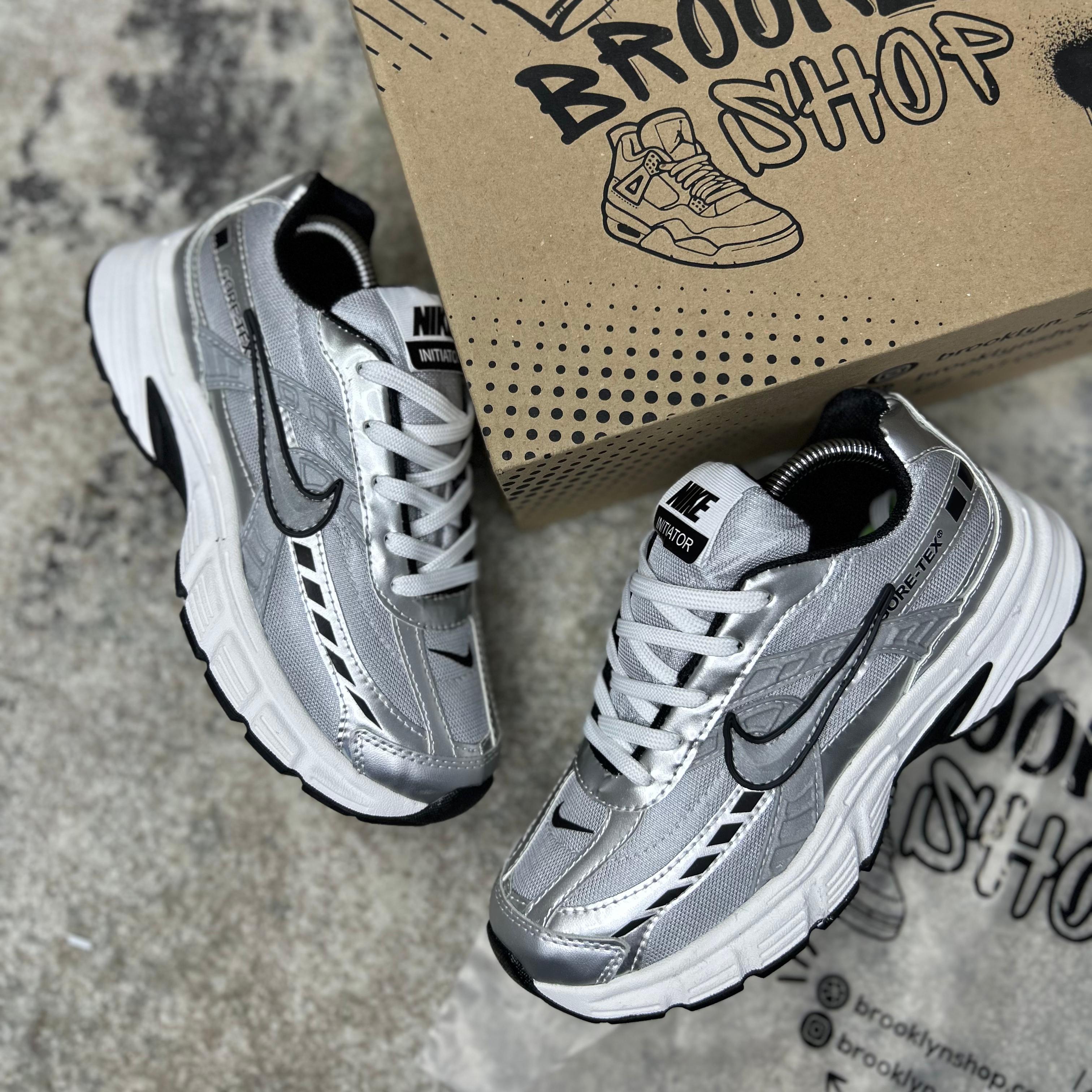 NIKE INTIANATOR - ADULTOS