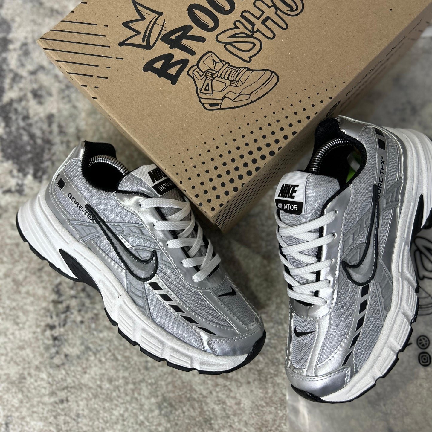 NIKE INTIANATOR - ADULTOS