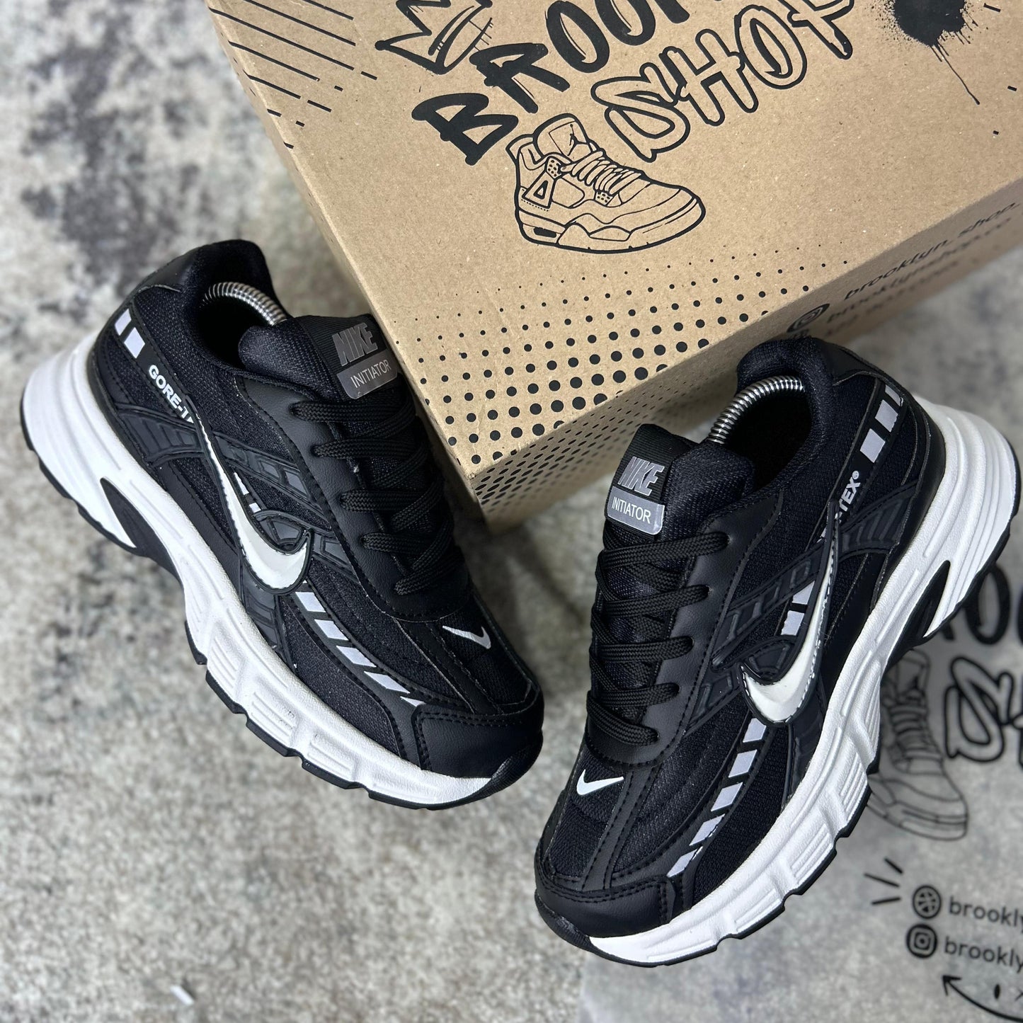NIKE INTIANATOR - ADULTOS