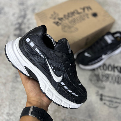NIKE INTIANATOR - ADULTOS