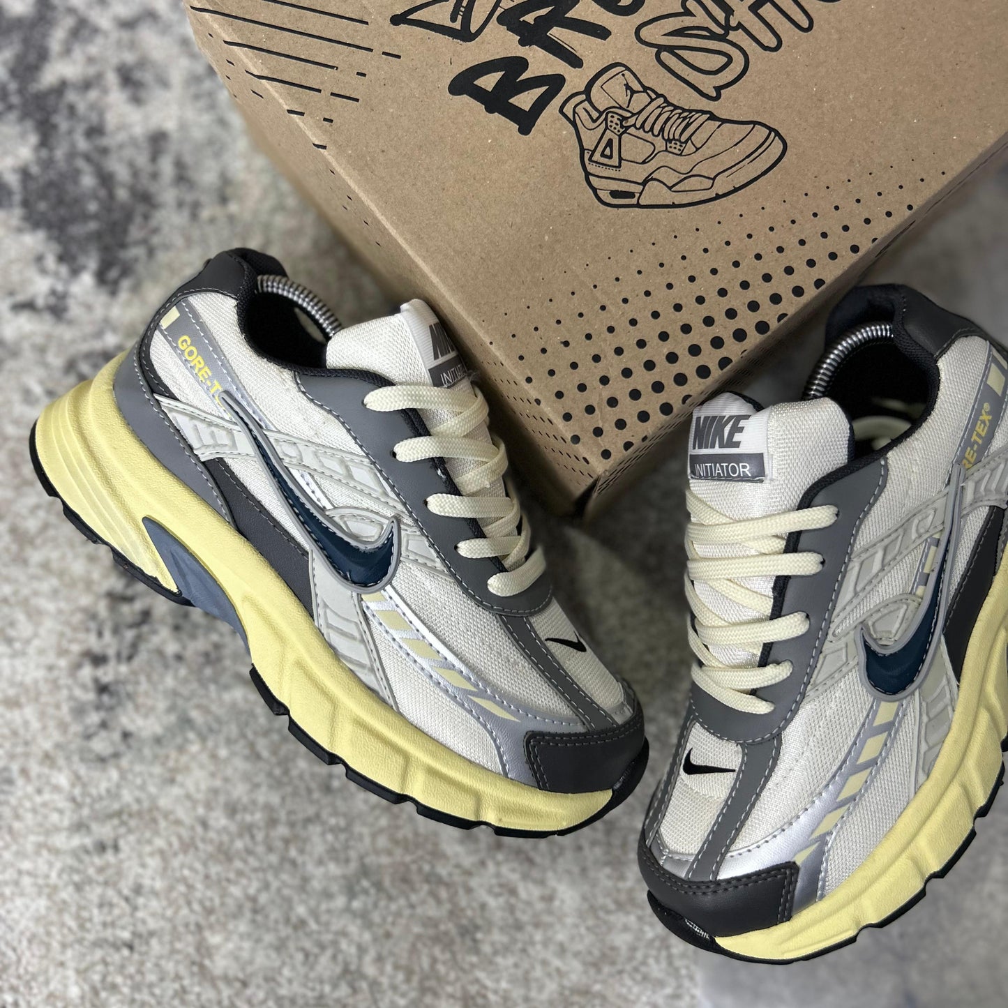 NIKE INTIANATOR - ADULTOS