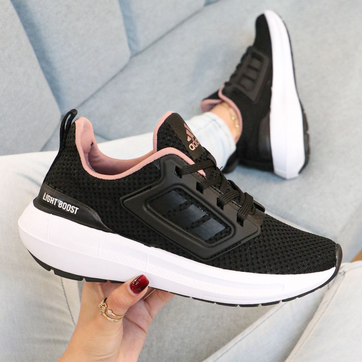 ADIDAS ULTRABOST LIGHT