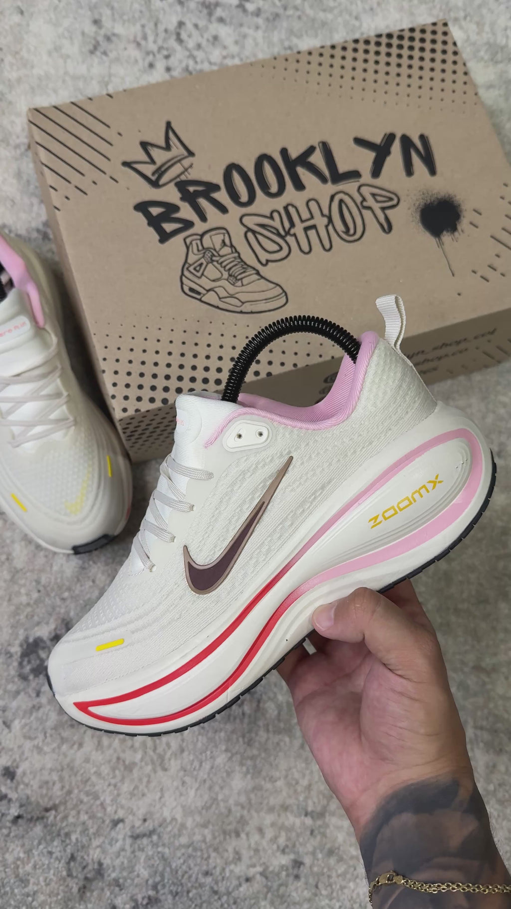 NIKE VOMERO PLUS - BEIGE (AAA)