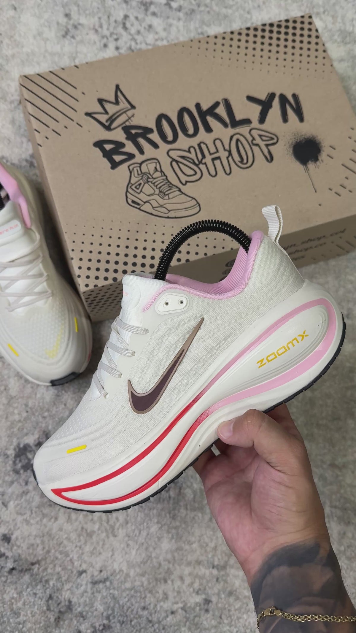NIKE VOMERO PLUS - BEIGE (AAA)